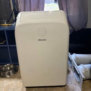 Hisense Air Conditioner with White Finish